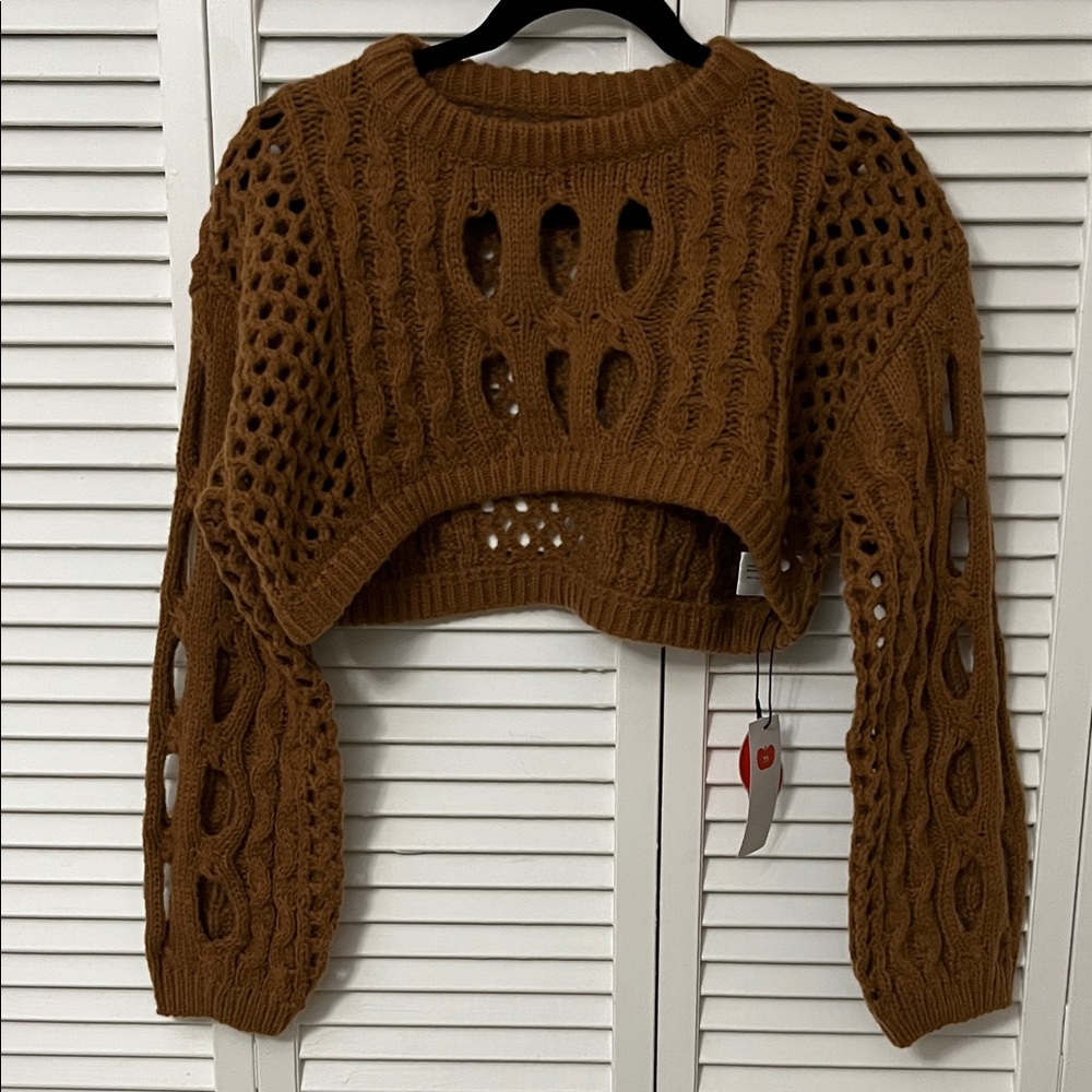 KNIT ROUND NECKLINE HOLLOW OUT LONG SLEEVE CROP TOP